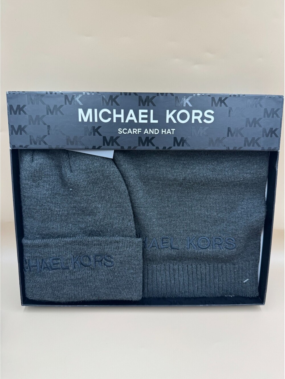 NWT $98 MENS MICHAEL KORS 2 Piece Set Hat & Scarf Set Charcoal One Size Brand Ne